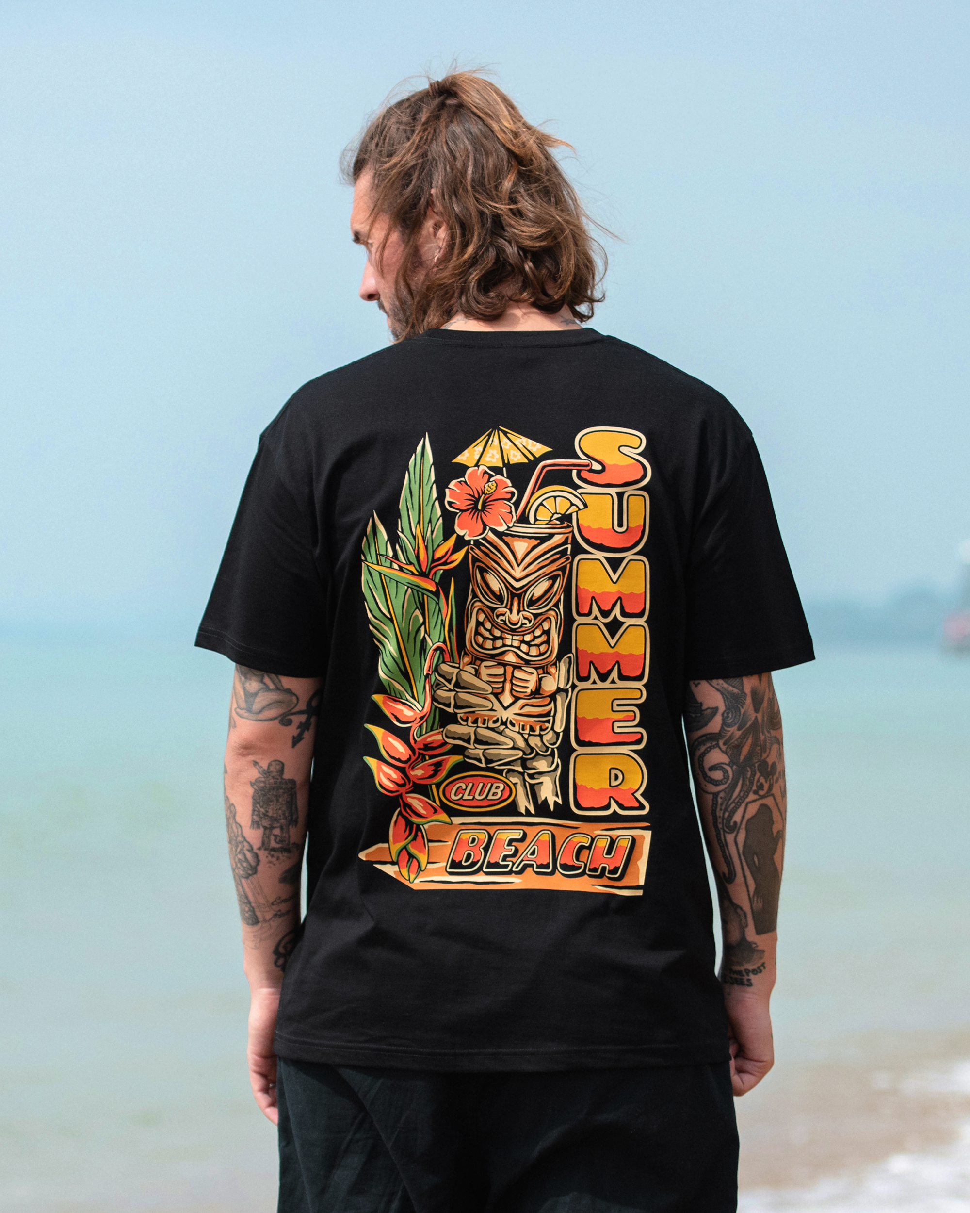 BEACH CLUB - BLACK T-SHIRT