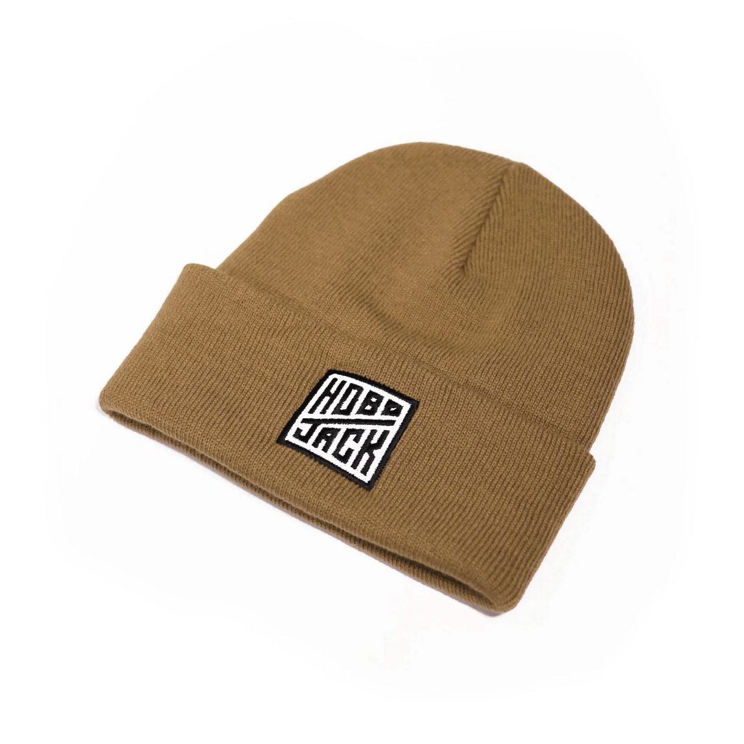 EMBROIDERED LOGO ESSENTIAL BEANIE - CAMEL