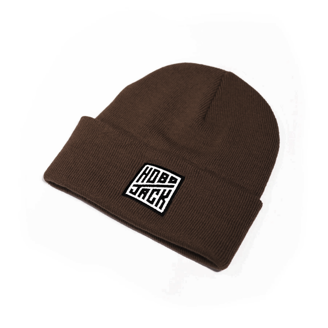 EMBROIDERED LOGO ESSENTIAL BEANIE - BROWN