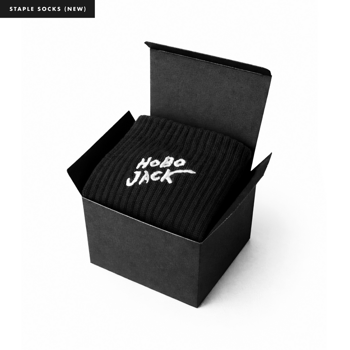 STAPLE SOCKS - BLACK
