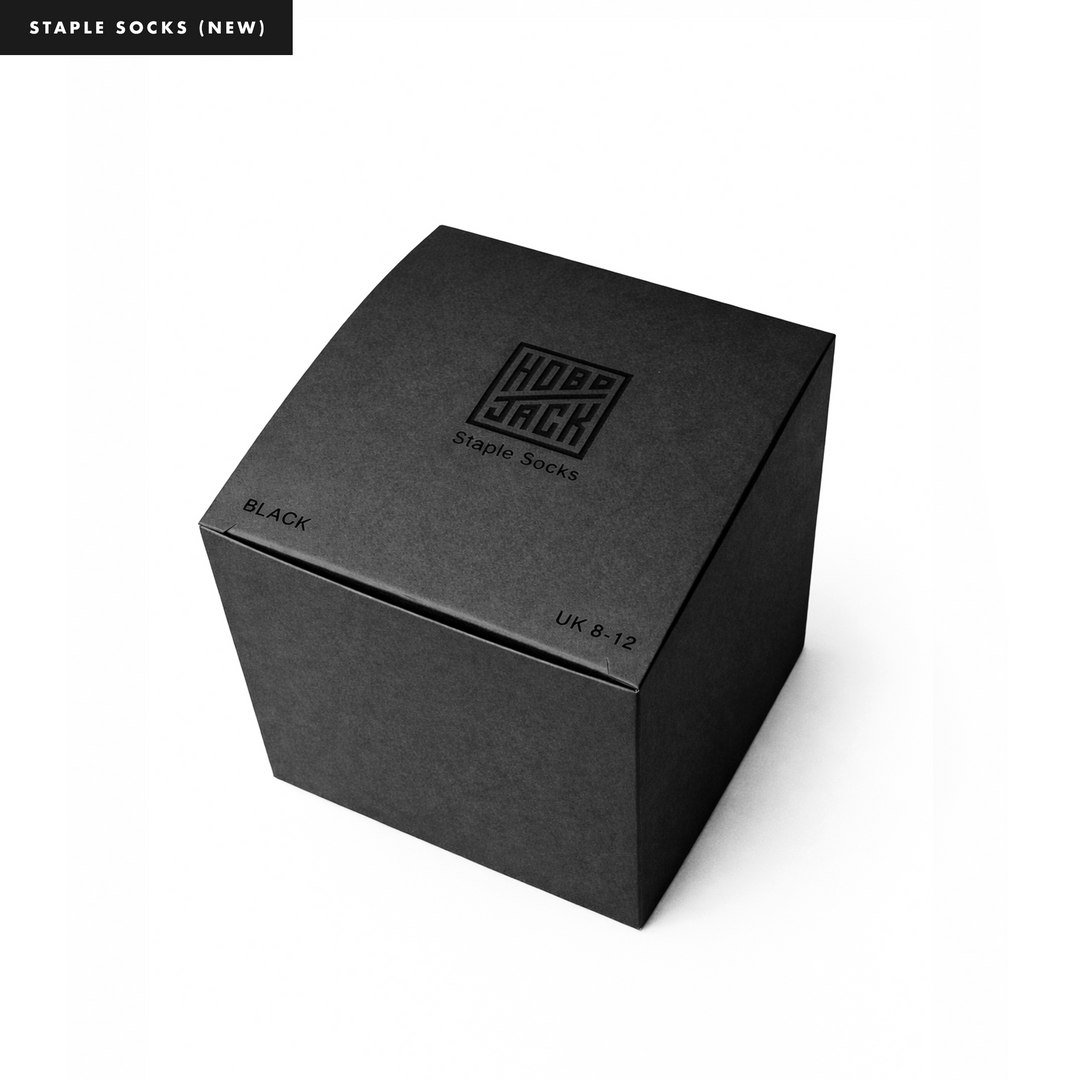 STAPLE SOCKS - BLACK