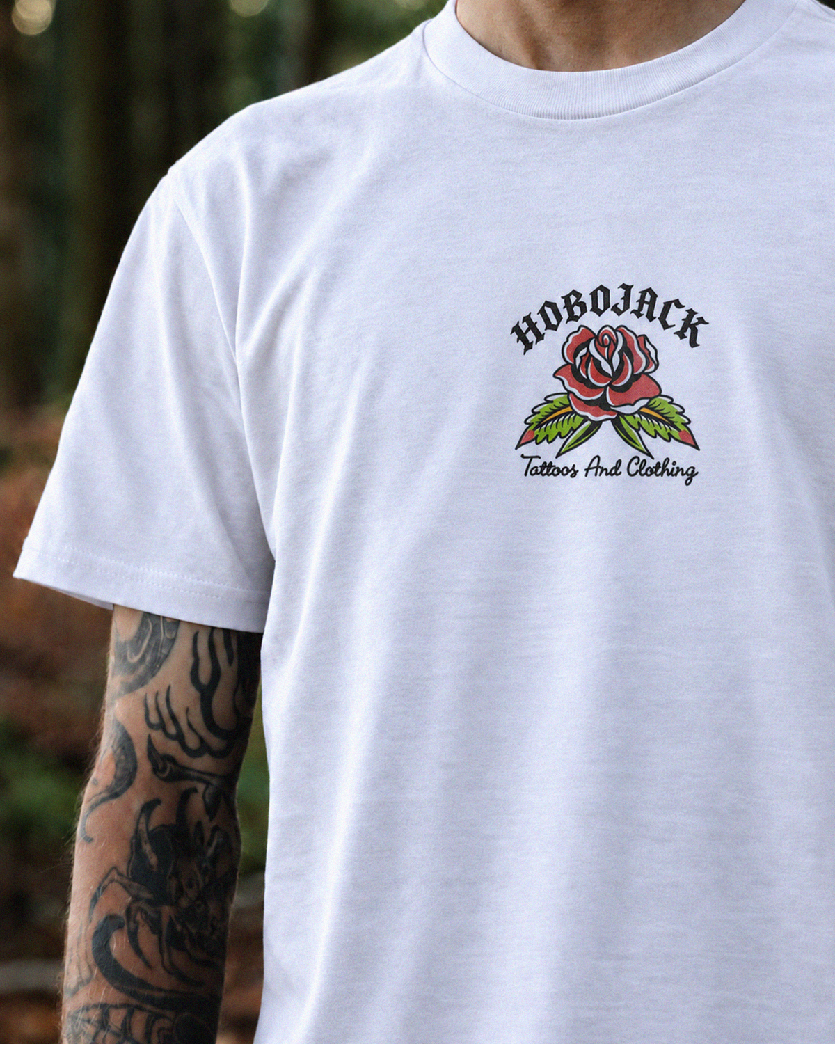 TRAD ROSE - WHITE T-SHIRT