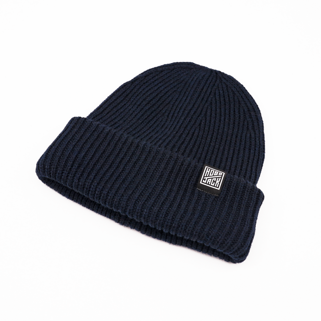 ESSENTIAL LABEL THICK RIBBED BEANIE - NAVY