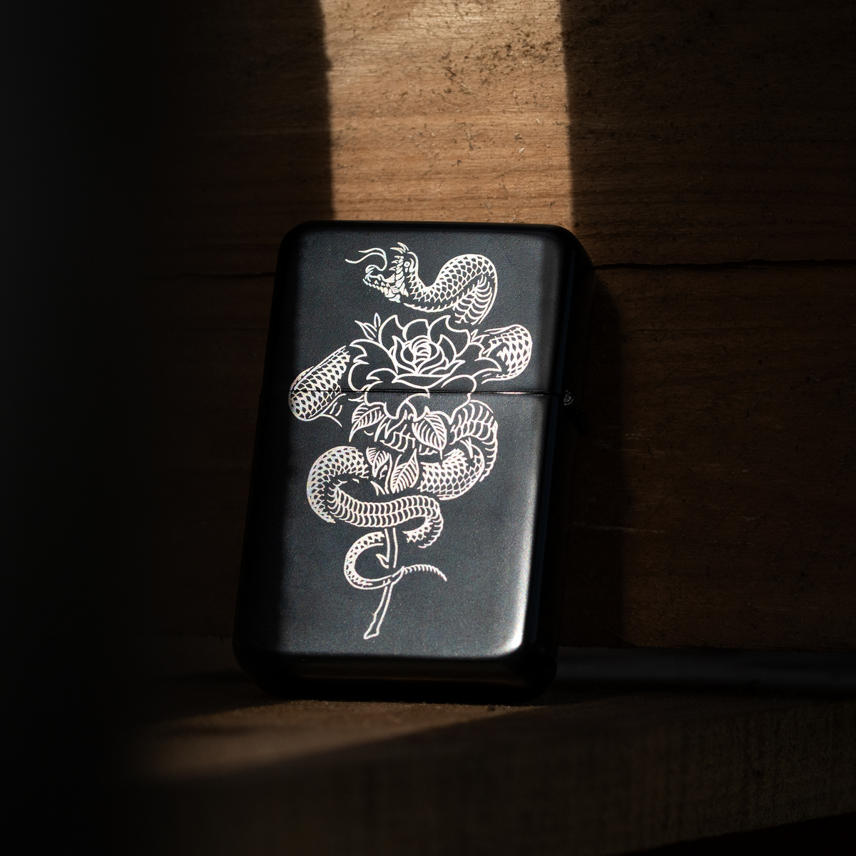ROSEBITE - MATTE BLACK METAL LIGHTER-4