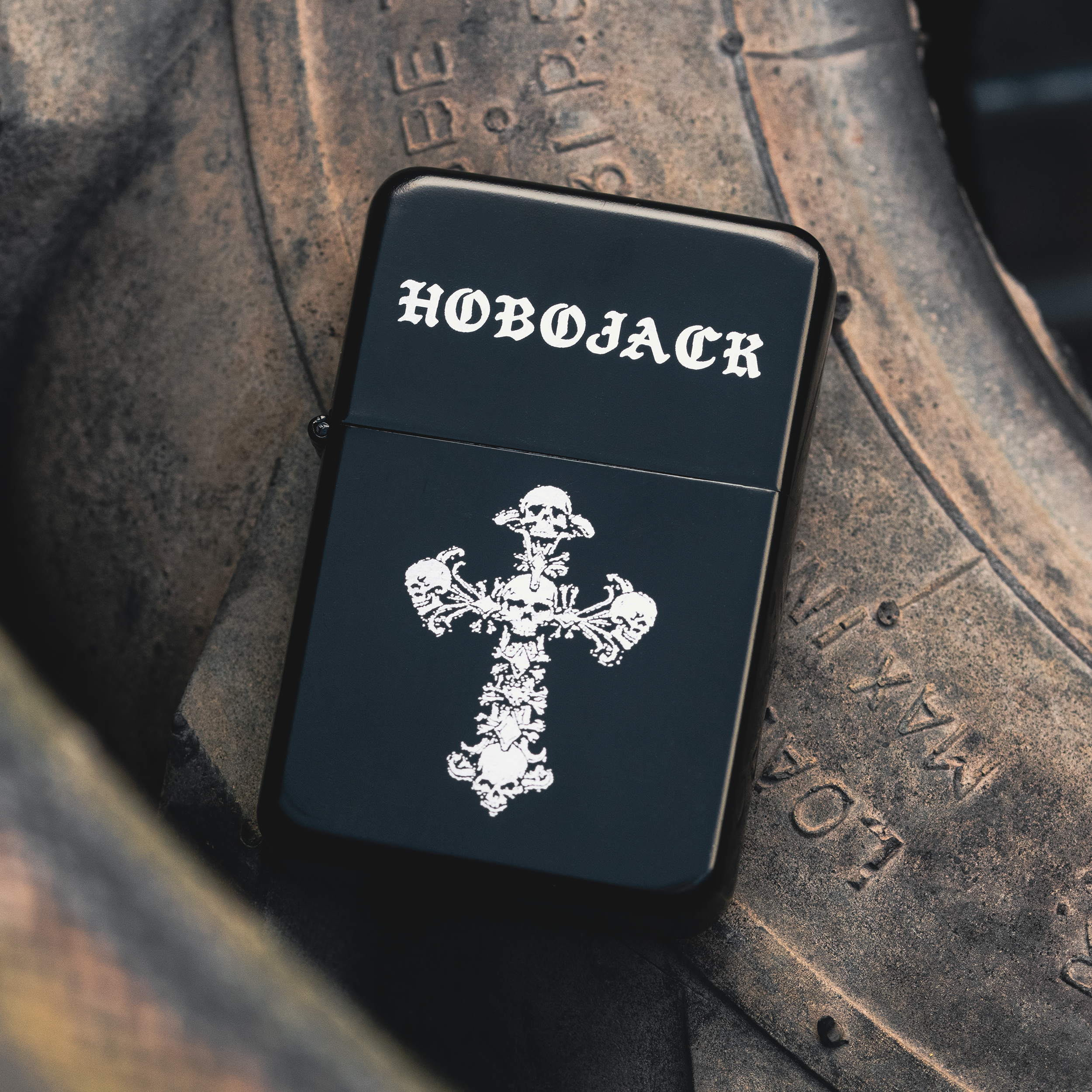 SKULL + BONES - MATTE BLACK METAL LIGHTER-3