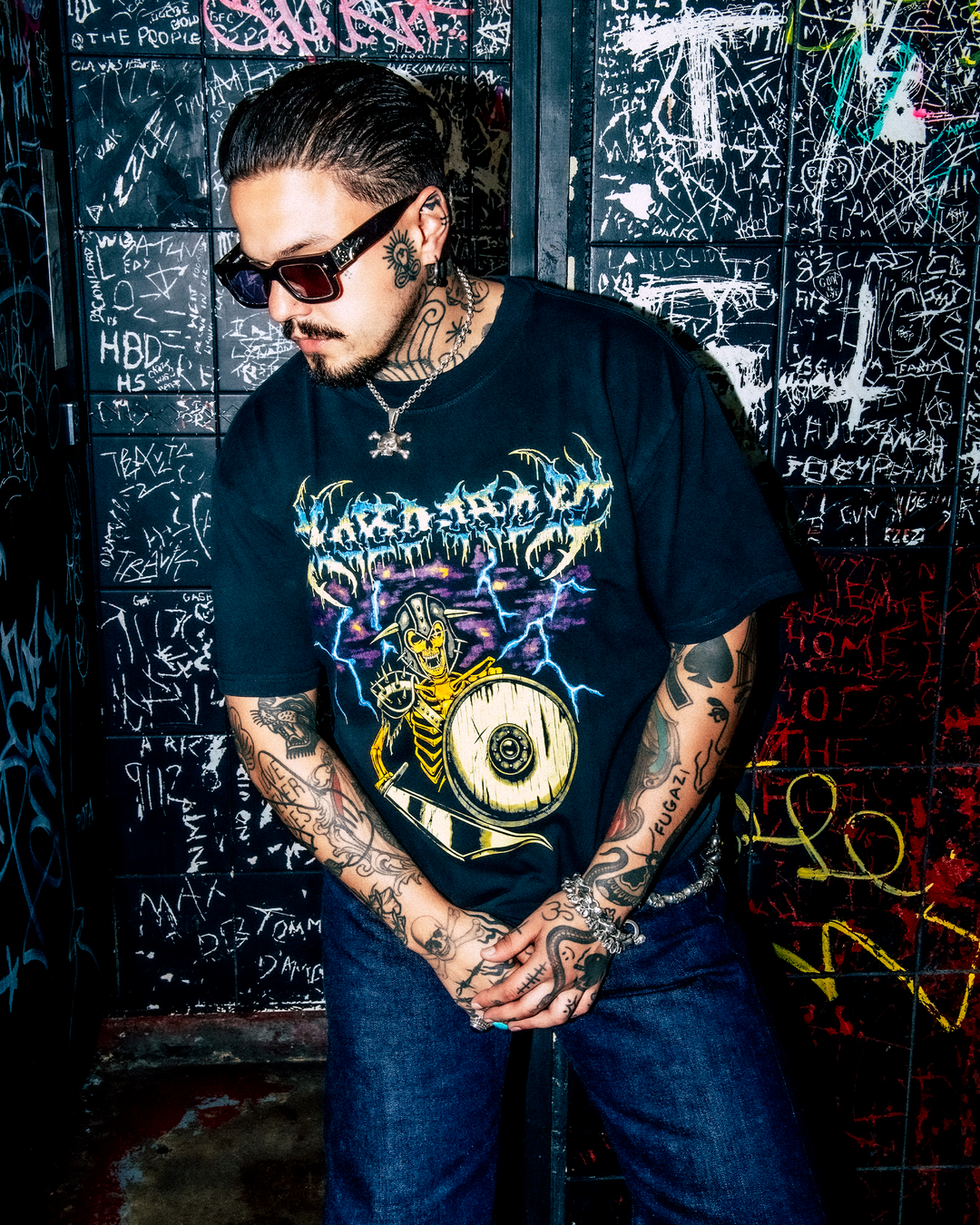 WARLORDS - BLACK HEAVY FADED BAND T-SHIRT