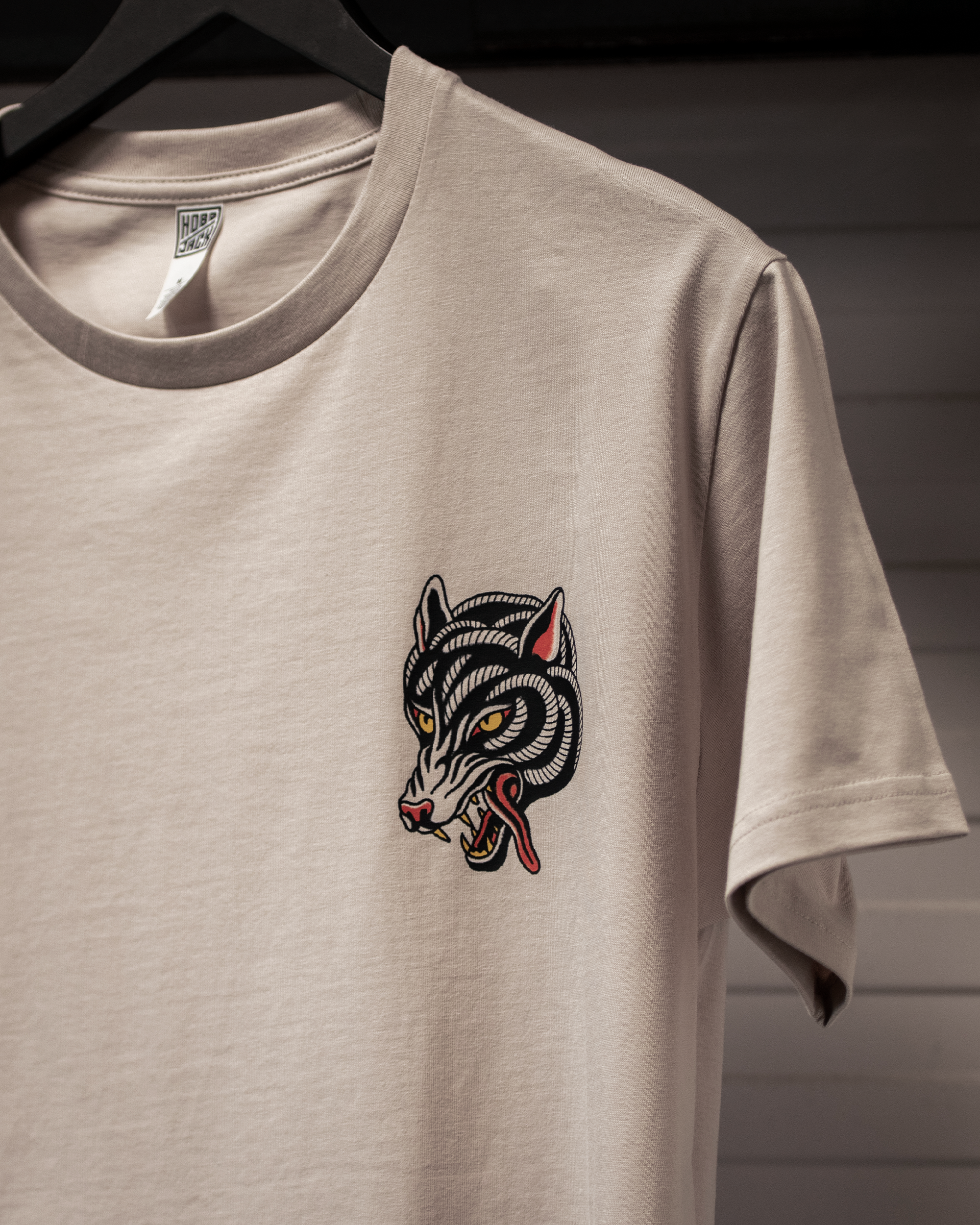 TRAD WOLF - BONE POCKET T-SHIRT
