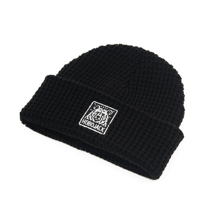 WILD BEAR PATCH WAFFLE BEANIE - BLACK