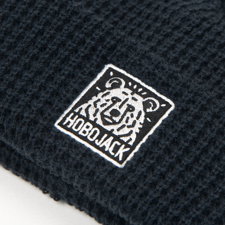 WILD BEAR PATCH WAFFLE BEANIE - NAVY